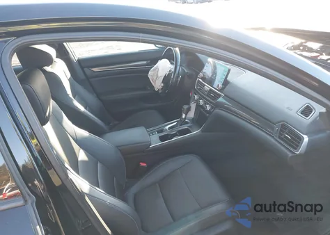 2020 Honda Accord Sport z USA, uszkodzony, nr VIN 1HGCV1F32LA137589